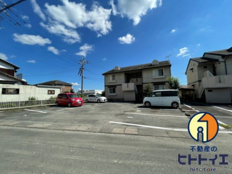 セジュールひろかわの駐車場