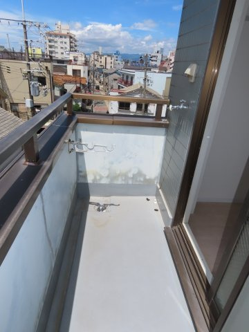 ガナスのバルコニー