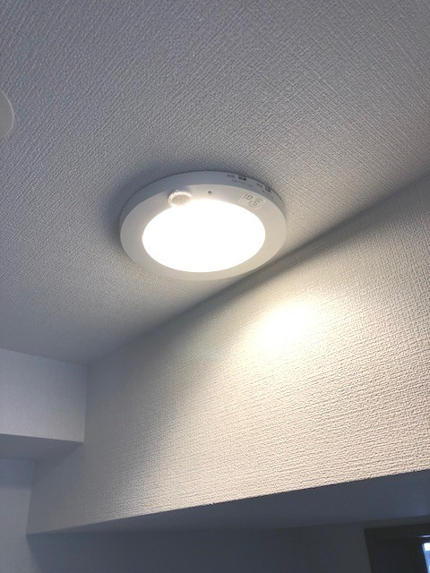 グランカーサ上野入谷の設備|人感センサー付き玄関ライト