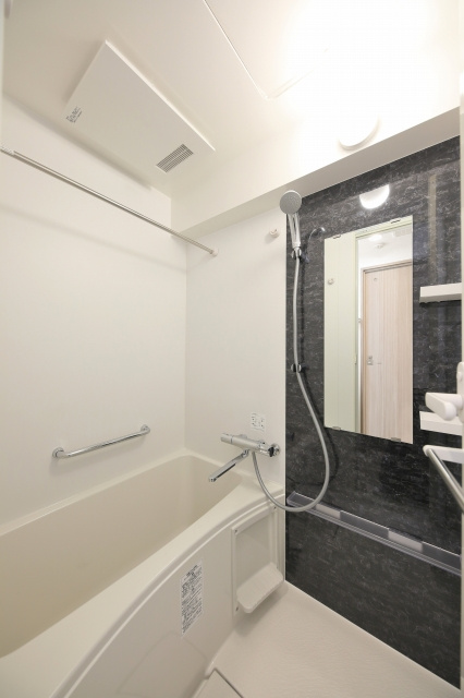 グランカーサ上野入谷の浴室