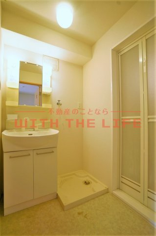 ガーデンヒルズ荒木【キャッシュバック対象】の洗面所|コンパクトで使いやすい洗面所