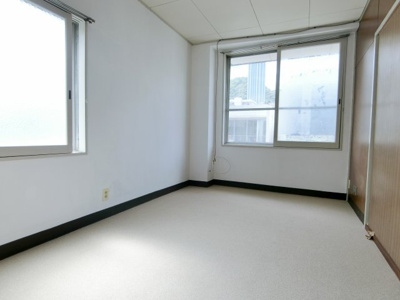 【寝室】 | 生田マンション | ゆとりの広さです