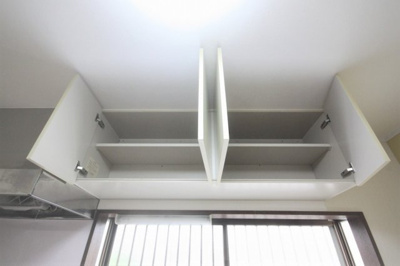 【キッチン】 | Kozukue Terrace (Fujii Terrace) | Kozukue Terrace (Fujii Terrace) 　　　キッチン上部の吊戸棚です。