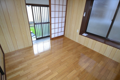 【居間・リビング】 | エジリ貸住宅(棟割）B