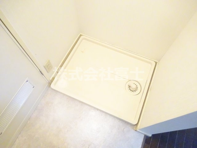 平野町アパートのその他|洗濯置き場