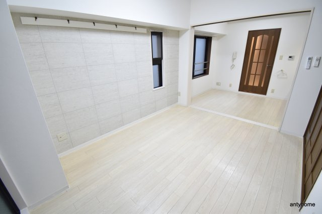 フェリーチェ江坂マンション　仲介手数料無料の居間・リビング