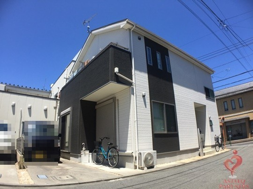 立川市砂川町１丁目 中古戸建 バルコニー 全居室6帖以上 バス トイレ別 角地 ３口以上コンロ 立川市周辺の不動産 株式会社アスティークパートナーズ