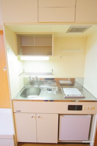 ロイヤルハイツ扇町　仲介手数料無料のキッチン