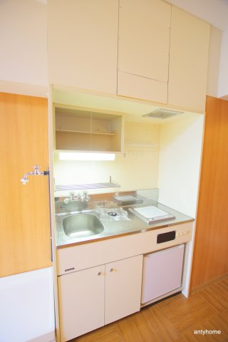 ロイヤルハイツ扇町　仲介手数料無料のキッチン