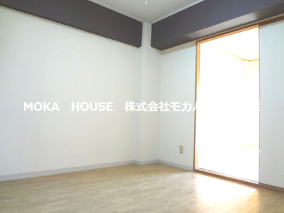 【居間・リビング】 | メゾンやすむろⅠ | ゆったり過ごせるリビングです