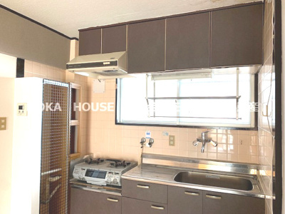 【キッチン】 | メゾンやすむろⅠ | コンパクトなキッチンで掃除もラクラク