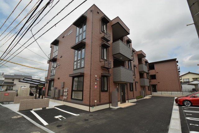 【外観】 | お得に住まいをお探しするなら不動産すまラボにお任せ下さい♪
〇現地待合わせOK　〇LINE対応可　〇他社物件持ち込みＯＫ
〇遠隔契約OK　〇お値引き喜んで♪
皆様のお問合せをお待ちしています♪