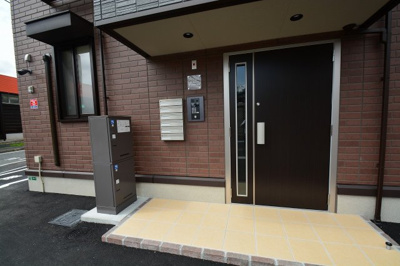 【エントランス】 | ザ・レジデンスD-room守恒 | 退去予定ですが大人気物件ですので、是非一度ご検討下さい。
