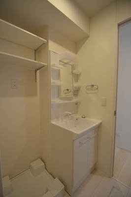 【独立洗面台】 | ザ・レジデンスD-room守恒 | 独立洗面台、朝の身支度には欠かせません