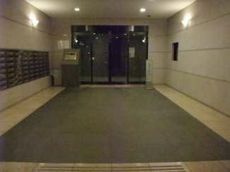 【エントランス】