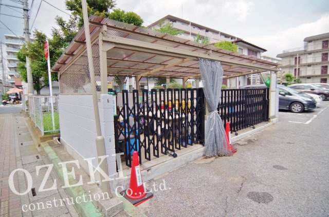 新越谷スカイハイツのその他共用部分|敷地内ゴミ置き場がございます♪
