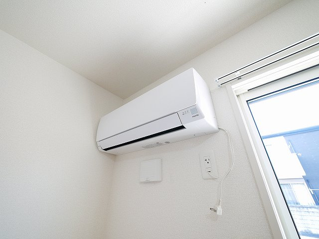 ウインドウIIの設備|エアコン付きの物件です