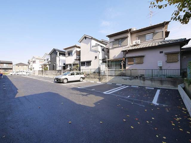 ウインドウIIの駐車場|駐車場完備です