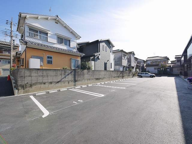 ウインドウIIの駐車場|駐車場があります
