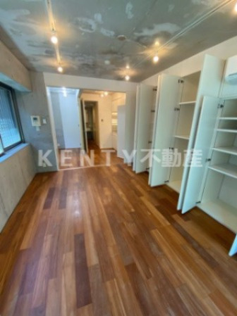 【寝室】 | ル・パサージュ | 落ち着いた色調の寝室です