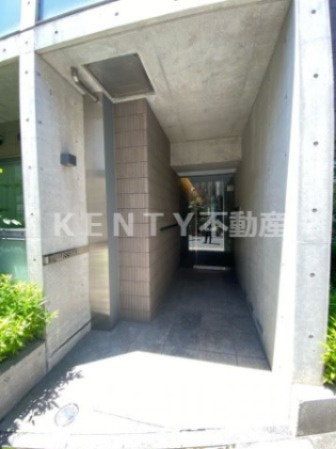 【エントランス】 | ル・パサージュ | 清潔なエントランスです