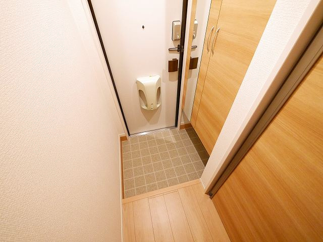 ウインドウIIの玄関|きれいな玄関です