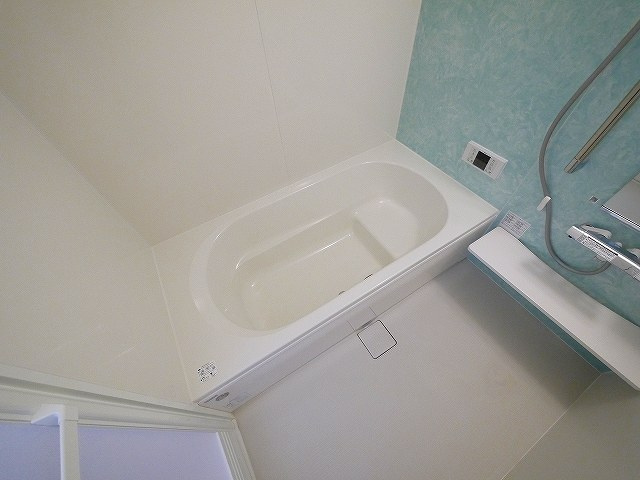 ウインドウIIの浴室|日々の疲れを癒すお風呂です