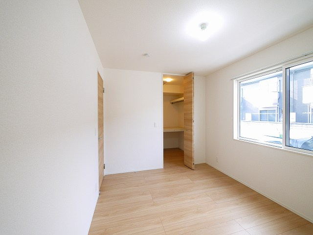 ウインドウIIの収納|収納スペースも充実しています