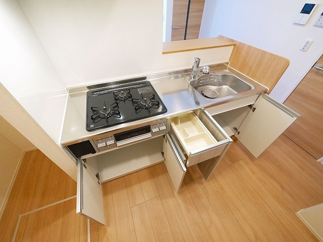 ウインドウIIのキッチン|お料理しやすいキッチンです