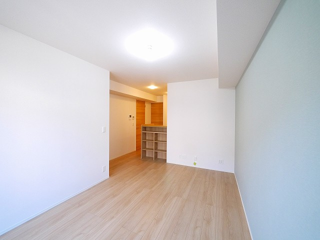 ウインドウIIの居間・リビング|居間です