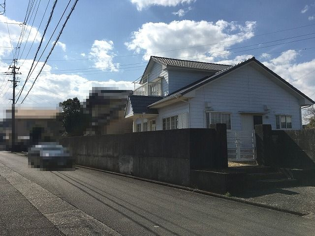 高知市長浜　中古戸建ての前面道路含む現地写真