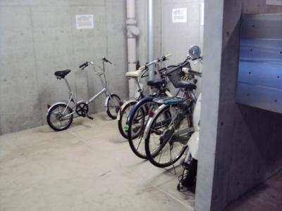 フロレゾン御池の駐車場|駐輪場
