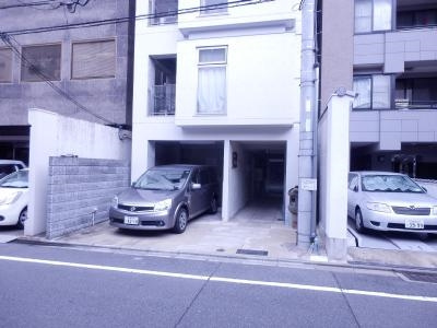 フロレゾン御池の外観