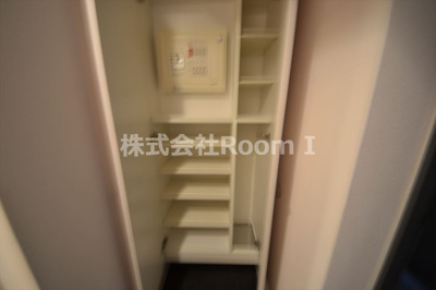 【玄関】 | アーバネックス大阪城WEST | 落ち着いた玄関です