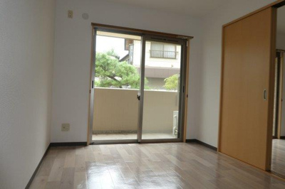 【寝室】 | マンションＪ | 洋室