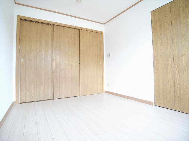 【洋室】 | アイリスセカンド