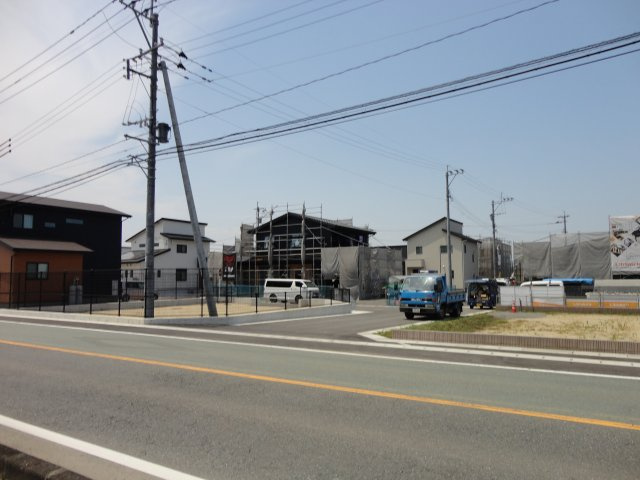 甲佐町芝原分譲地の周辺|県道より撮影、分譲地入口です