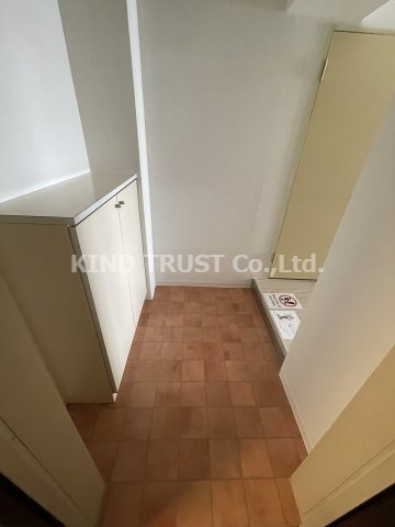 メゾンレッシュの玄関