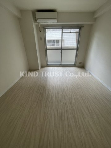 メゾンレッシュの居間・リビング