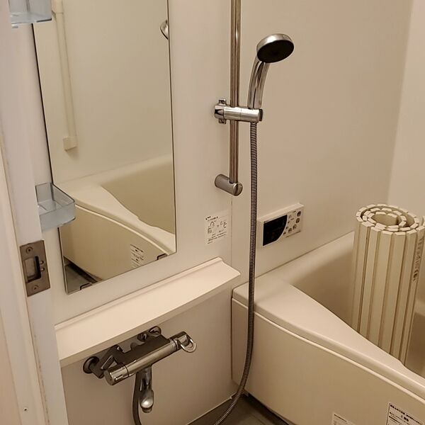 コモド御所南の浴室