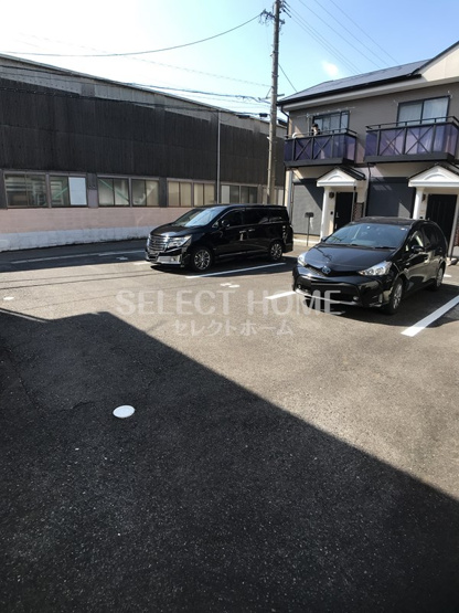 【駐車場】 | ジュネスサードニックスビー | 駐車スペースもあります