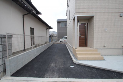 【駐車場】 | クレマチス　A棟