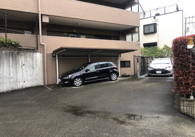 【駐車場】 | マイキャッスル高尾　グリーンステージ | 車が出し入れしやすいかも重要です。
