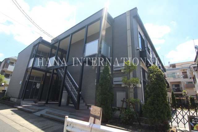 エメラルドグリーン