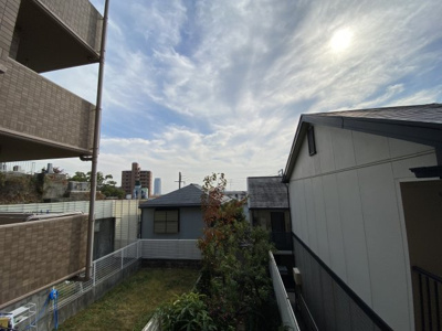 【展望】 | セレッソコート御影山手 | 陽が差し込みやすい周辺家屋の配置