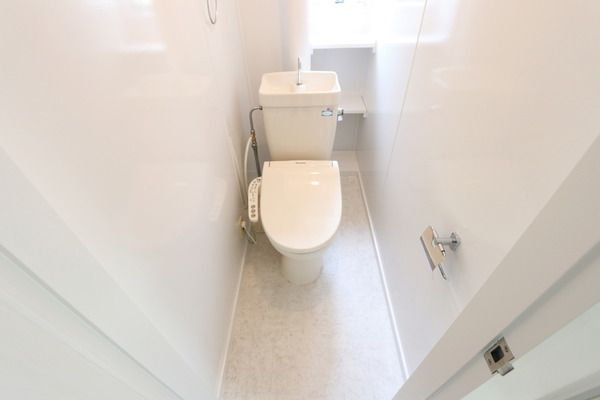 ビレッジハウス白川【キャッシュバック対象】のトイレ|落ち着いたトイレです