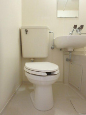 ゆったりとした空間のトイレです