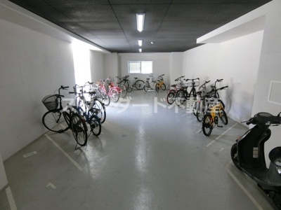 【駐車場】 | パーフェクトライフ真法院