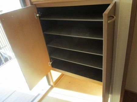 ドリームステージAの玄関|シューズボックス