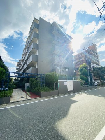 フォレックス松島の外観